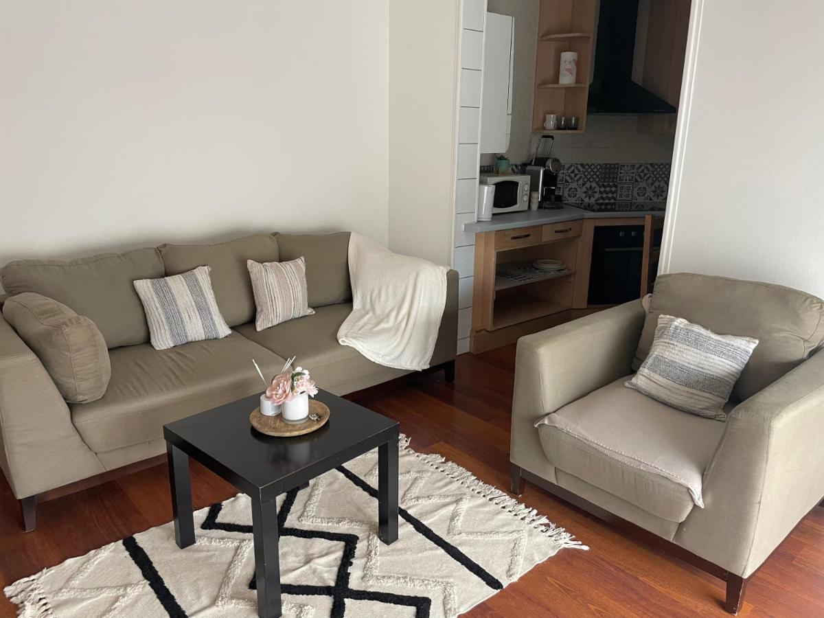 Appartement 2 Chambres Avec Parking Prive Gratuit Dijon Bagian luar foto