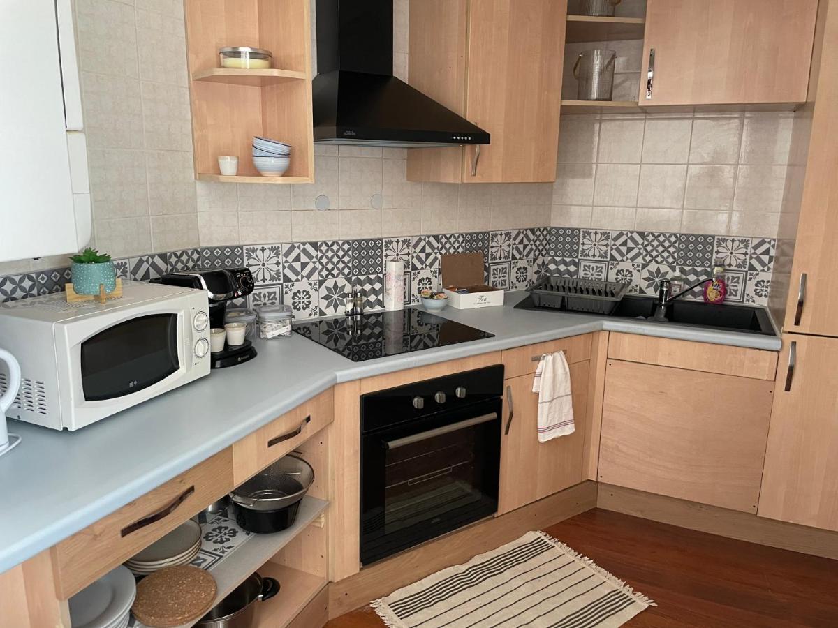 Appartement 2 Chambres Avec Parking Prive Gratuit Dijon Bagian luar foto