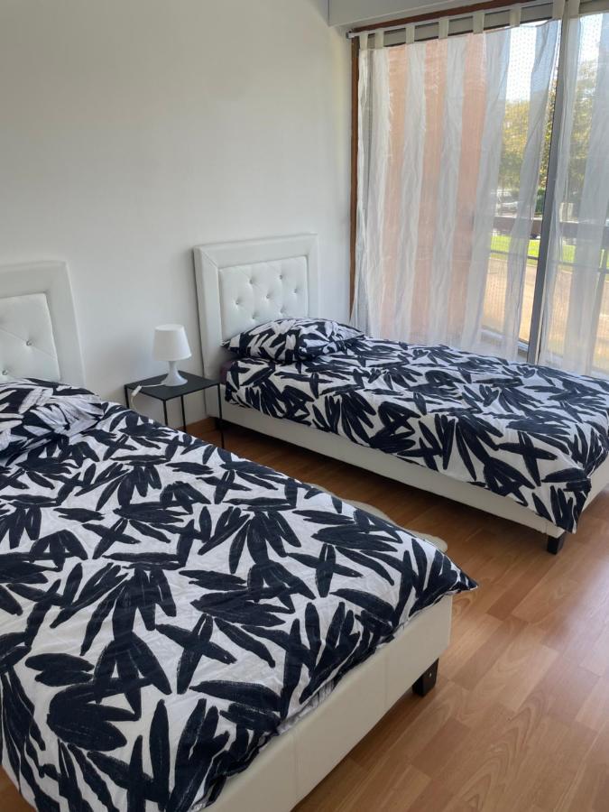 Appartement 2 Chambres Avec Parking Prive Gratuit Dijon Bagian luar foto